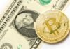 Převody kryptoměn nad 10 000 USD bude třeba ve Státech hlásit bitcoin, dolar