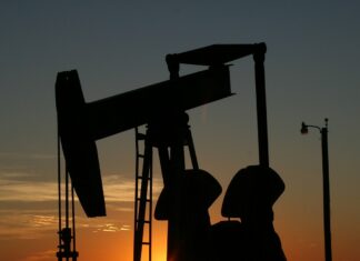 OPEC+ se podle zdrojů dohodl na pozvolném zvyšování těžby ropy ropa