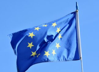 Dohoda na rozpočtu je nyní nereálná, shodují se lídři zemí EU EU vlajka, evropská unie, evropa