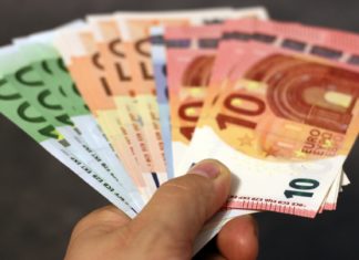 Průmyslové ceny v eurozóně zrychlily růst. Nejvíce zdražily energie euro