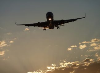 Šéf Boeingu předpovídá tvrdé dopady pandemie na leteckou dopravu