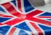 Británie si rekordně půjčuje, dluh dosáhl 103,5 procenta HDP