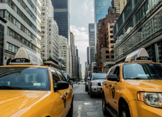 Zprávy z amerického trhu práce táhly akcie vzhůru usa, amerika