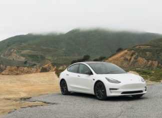 Akcelerace společnosti Tesla (NASDAQ) Tesla