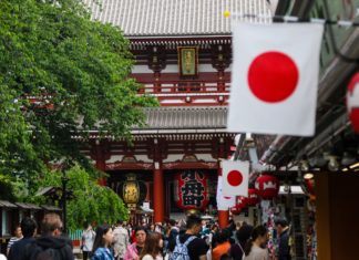 Čínské a hongkongské akcie rostou, japonské klesají Čínské a hongkongské akcie rostou, japonské klesají