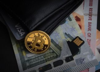 Bitcoin se po dramatickém pádu rychle zotavil a růstem překonal akcie i zlato Bitcoin se po dramatickém pádu rychle zotavil a růstem překonal akcie i zlato
