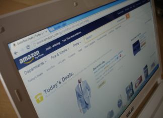 Šéf Amazonu Bezos prodal akcie firmy za 3,1 miliardy USD Šéf Amazonu Bezos prodal akcie firmy za 3,1 miliardy USD