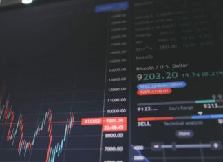 Akcie do roka vyletí vzhůru, míní newyorský finanční analytik akcie