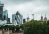 Britská vláda od listopadu podpoří na půl roku kurzarbeit londýn