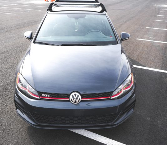 Prodej osobních aut v Německu v lednu klesl o 31 procent volkswagen, auto