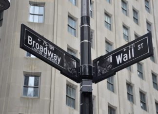 Dow Jones ztratil další dvě procenta. Výprodejům vládly technologické tituly wall street