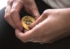 Ruský premiér volá po „zcivilizování“ kryptoměnového trhu Bitcoin