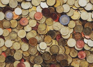 Pozor na investiční akademie a pyramidová schémata euro