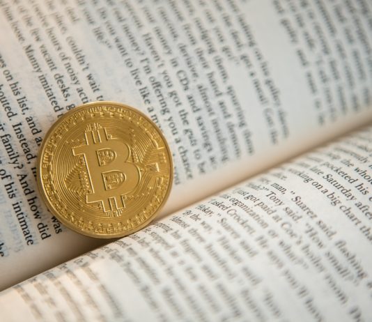 Obří výprodej na kryptoměnových trzích. Bitcoin spadl pod 50 tisíc dolarů Bitcoin