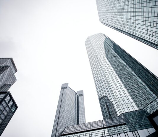Bank of America a JPMorgan výrazně zvýšily čtvrtletní zisky Zisk