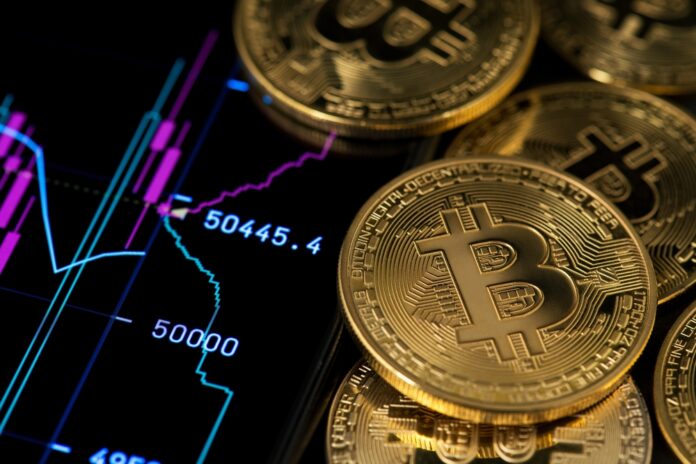 kryptoměny Kryptoměny jako na houpačce. Slibný růst na počátku týdne vystřídal prudký pád