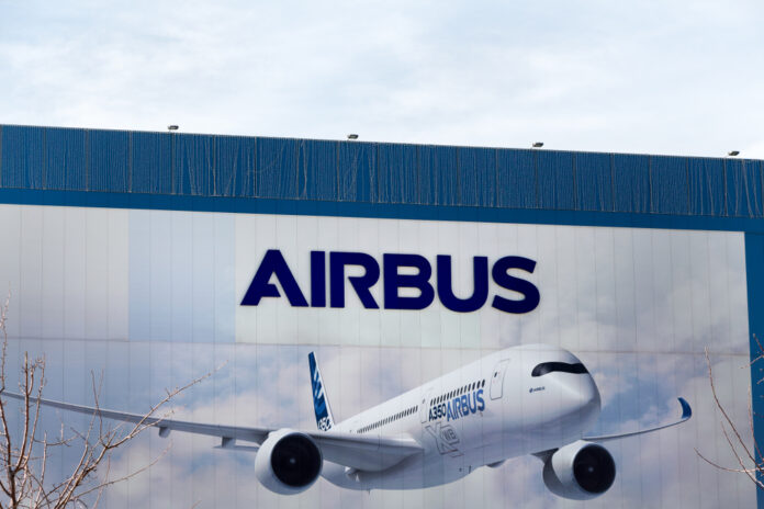 Airbus kvůli vysoké inflaci vyplatí zaměstnancům mimořádnou prémii