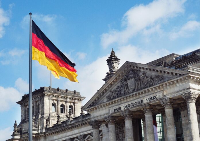 Spotřebitelská nálada v Německu se dál zlepšuje, zejména díky poklesu cen energií.