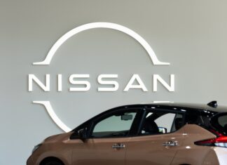 Akcie, které by neměly uniknout vaší pozornosti: Nissan a Renault nissan, auto, automobil
