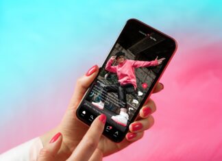 Tik-Tok pod rostoucím tlakem – kdo obsadí volné místo? Tiktok, USA, platforma