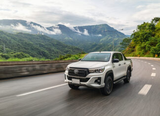 Toyota v dubnu díky lepší dostupnosti čipů vyrobila rekordní počet aut Toyota, zvýšení výroby, vozy
