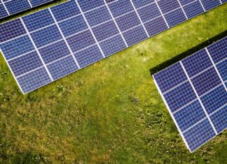 H. Králové svěří rozvoj energetiky Technologickému centru, dá mu na to 26 mil. Kč fotovoltaika