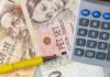 Česká ekonomika je venku z recese koruna, Kč, česká koruna, pět set, kalkulačka