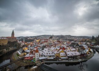 ČSÚ: Tradiční kultura v Česku přišla za covidu o víc než 3,7 miliardy korun Český Krumlov