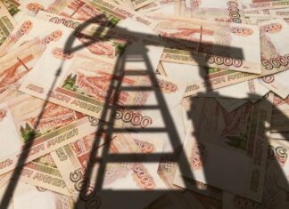 Ceny ropy se zvyšují po slibu Saúdské Arábie, že země dál sníží těžbu ropa, Saúdská Arábie