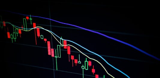 Obchodování vs. investování: Jak si vybrat tu správnou cestu pro vás? obchodování, investování, rozdíly