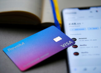 FT: Revolut dohodl změnu vlastnické struktury, aby mohl získat bankovní licenci revoltu, banka, aplikace, karta