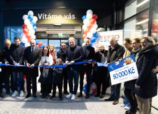 Tesco otevřelo novou prodejnu v Neratovicích. Posiluje síť a sází na úsporné technologie Tesco