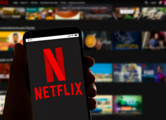 Zisk Netflixu překonal odhady, akcie ale kvůli boji o Warner Bros klesly Netflix