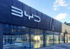 Čínská BYD loni dosáhla rekordního prodeje elektromobilů, zřejmě překonala Teslu BYD
