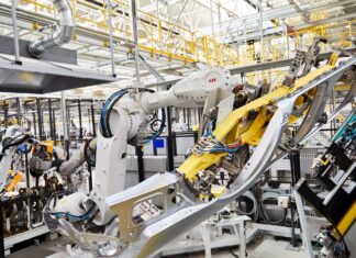 ABB Robotics: Kybernetická bezpečnost a inteligentní automatizace podporují růst výroby elektromobilů ABB