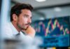 Válka o pozornost investorů: Jak fintech, brokeři a sociální sítě změnili investování Investor
