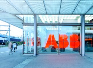ABB zbrojí před prodejem své robotické divize ABB