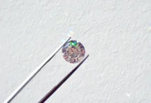 Diamantový trh už několik let ztrácí lesk. Největší hráč začal snižovat ceny Diamant
