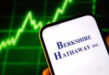 Berkshire pod vedením Grega Abela více investuje a zdvojnásobila čtvrtletní zisk Bekshire