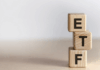 Akumulační vs. Distribuční ETF (Acc vs. Dist): Která varianta je výhodnější z pohledu daní a složeného úročení? ETF. Zdroj: Canva.com