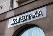 J&T Bance klesl v pololetí čistý zisk o 11 procent na 3,6 miliardy korun J&T Banka. Zdroj fotky: Adobe Stock