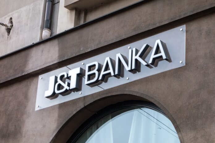 J&T Banka. Zdroj fotky: Adobe Stock