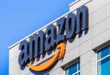 Amazon čelí v USA žalobě, podle komise manipuloval s cenami reklamy Amazon. Zdroj fotky: Adobe Stock