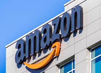 Amazon čelí v USA žalobě, podle komise manipuloval s cenami reklamy Amazon. Zdroj fotky: Adobe Stock