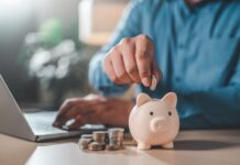Investování firemních peněz: Proč se nákup akcií a ETF přes s.r.o. často nevyplatí a jak správně vyvést kapitál na fyzickou osobu? Investování